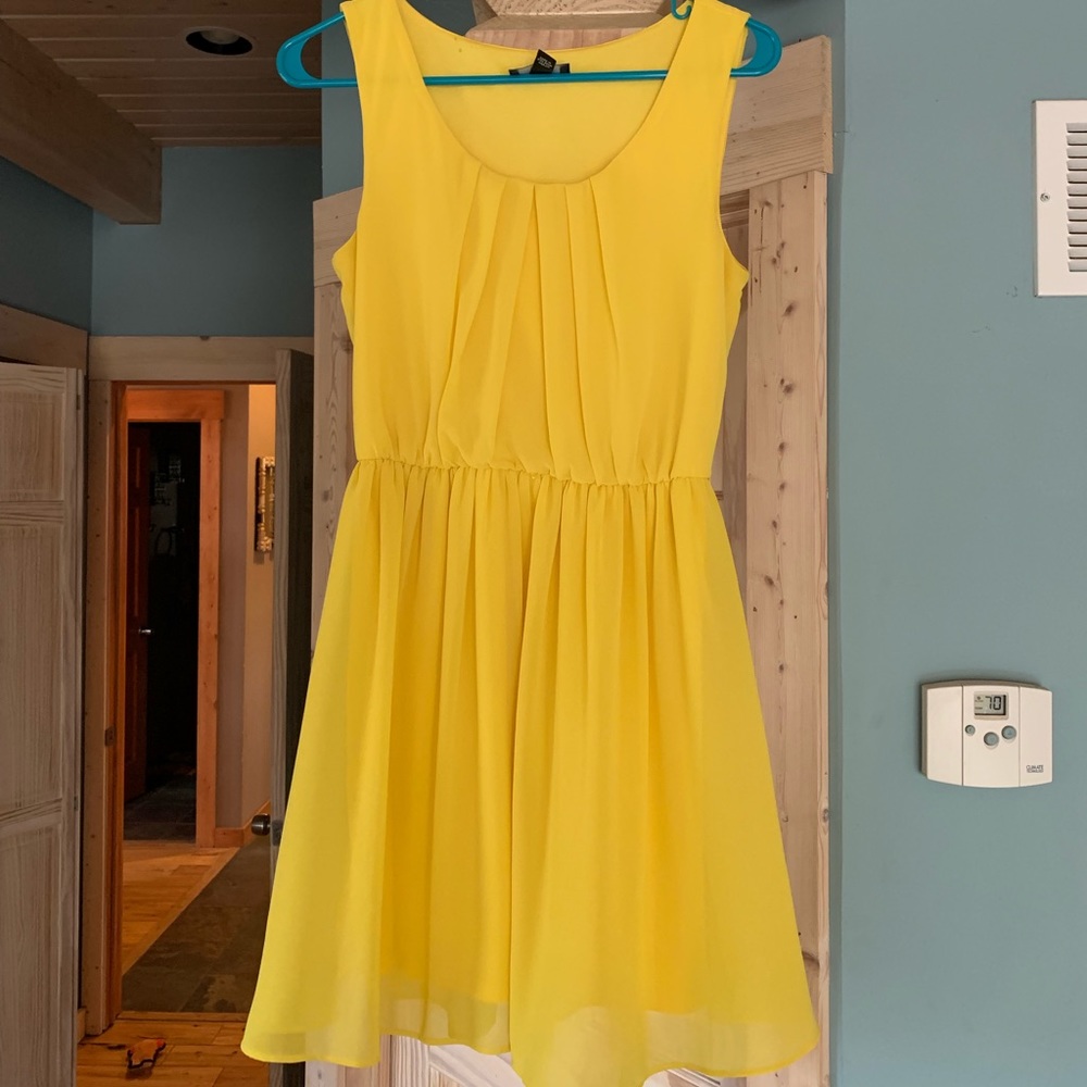 Yellow dress